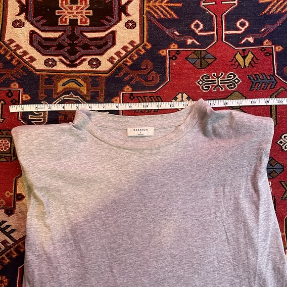 Babaton | S Small Light Gray Shoulder Pad Tank Shirt Aritzia - Picture 2 of 8